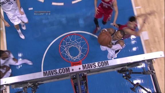 Video - Mavs Dunk In Transition