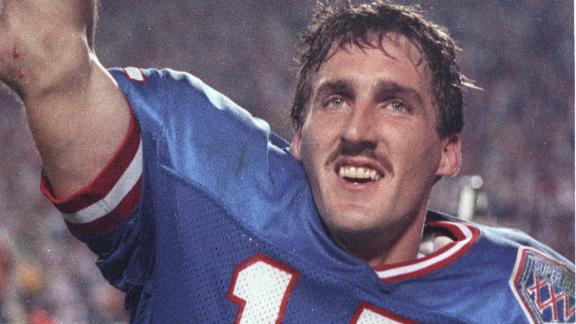 New York Giants quarterback Jeff Hostetler in the first quarter of the game  at Giants Stadium in East Rutherford, New Jersey Monday, Sept. 2, 1991. (AP  Photo/Alex Brandon Stock Photo - Alamy