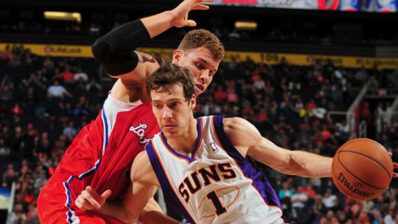 Suns hang on to defeat Paul-less Clippers