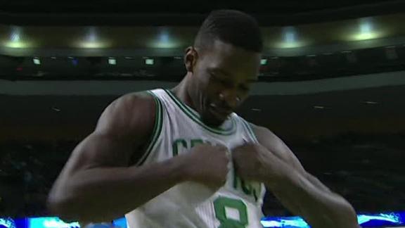 Video - Green's Ferocious Dunk In The Face Of Vucevic