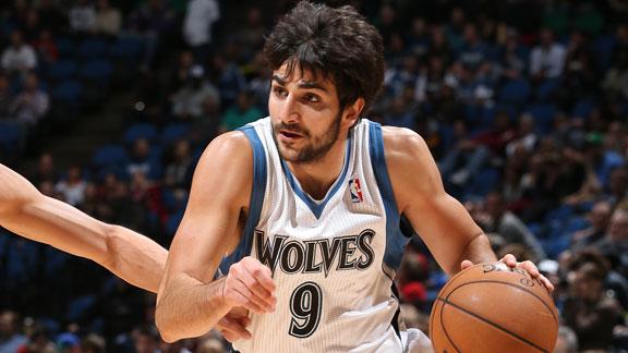Cunningham's season high ignites Wolves