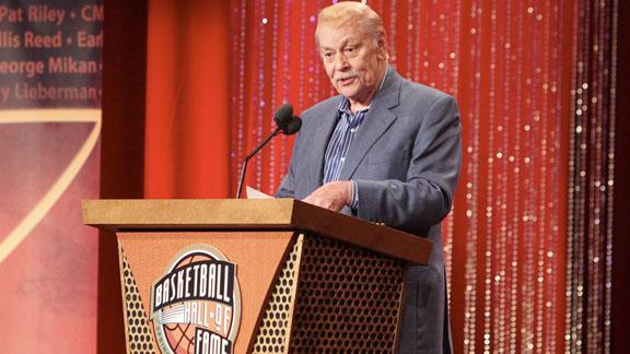 Video - Sources: Jerry Buss Hospitalized