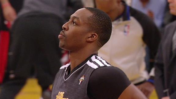 Howard grabs 21 boards as Lakers rip Bulls