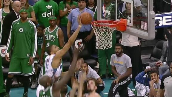 Davis' late tip-in propels Hornets past Celtics