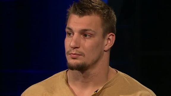 Gronkowski to have plate removed, report says