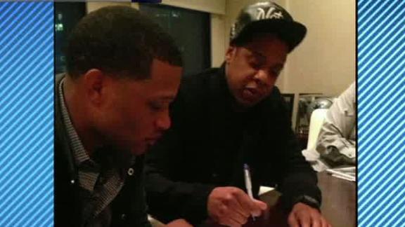 Report: Jay-Z starts selling shares in Nets