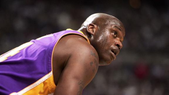 Howard happy for Shaq upon jersey ceremony