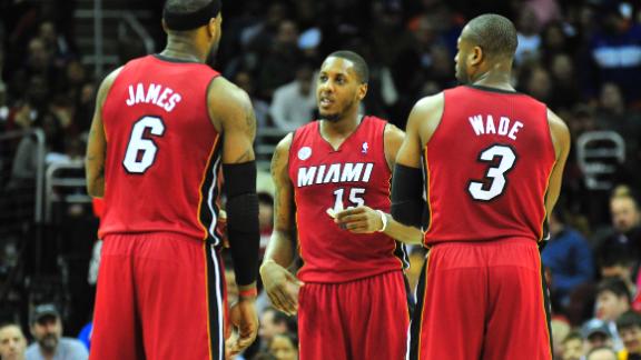 Melo nets 50 as Knicks beat banged-up Heat