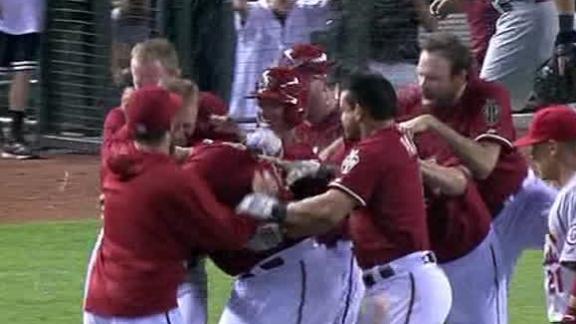 D-backs outlast Cardinals in 16 innings
