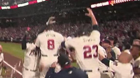 Upton brothers homer in 9th to rally Braves