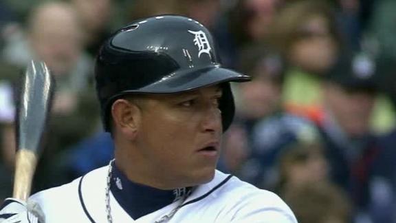 Cabrera goes 4-for-4 as Tigers drub Yanks