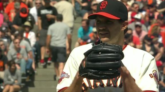 Giants blank Padres to close 3-game sweep