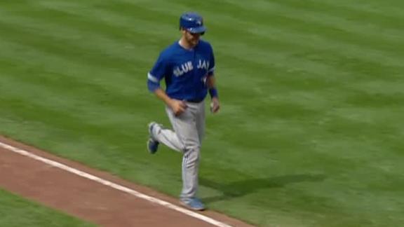 Blue Jays avoid sweep, defeat Orioles in 11