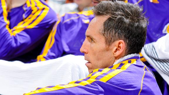 Lakers' Blake out indefinitely with hammy strain