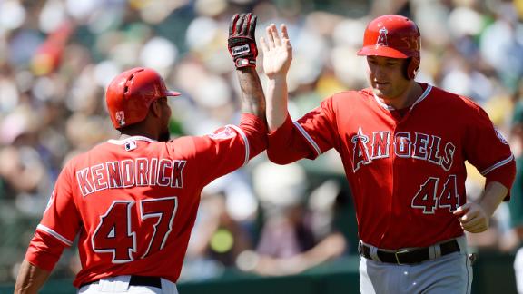 Trumbo homers again to power Angels by A's