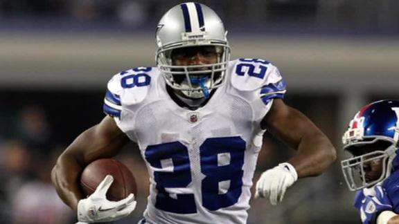Eagles sign ex-Dallas RB Jones