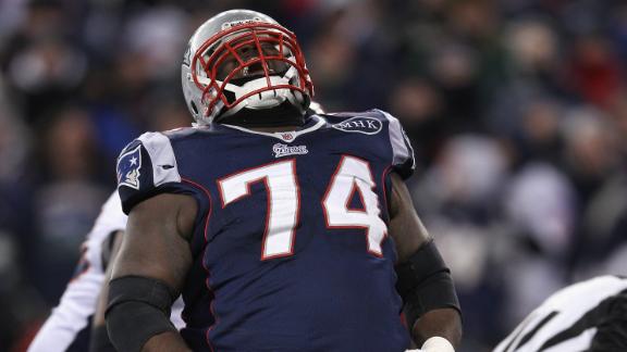 Jaguars claim former Pats D-lineman Love