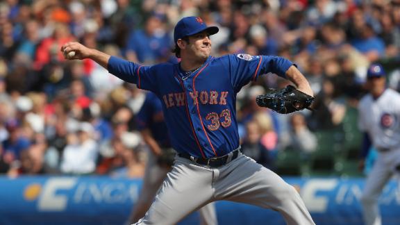 Harvey moves to 5-0 as Mets slip past Cubs