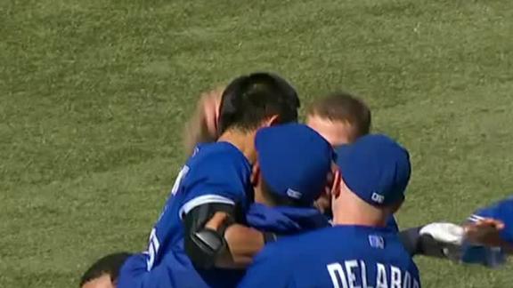 Blue Jays rally past Orioles with 4-run ninth