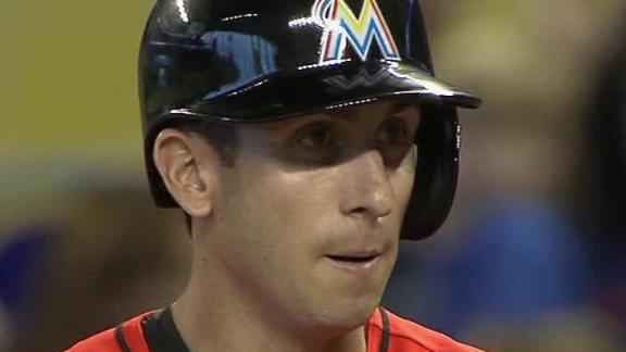 Marlins pound Harvey to complete sweep