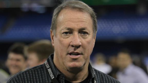 Ex-Bills QB Kelly battling cancer of the jaw