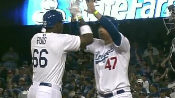 Puig homers twice to power Dodgers' rally
