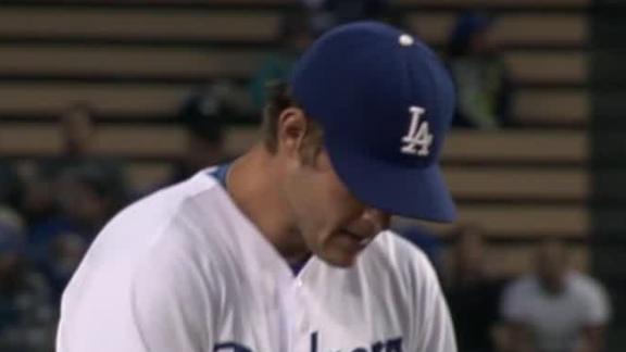 Marquis takes no-hitter into 6th as Pads win