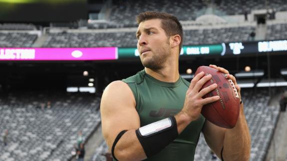 Sources: Tebow to join Pats, be at camp