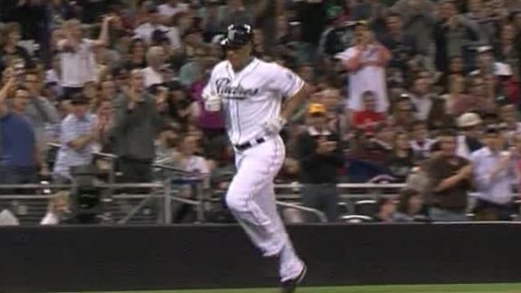 Forsythe, Venable help Padres hold off Atlanta