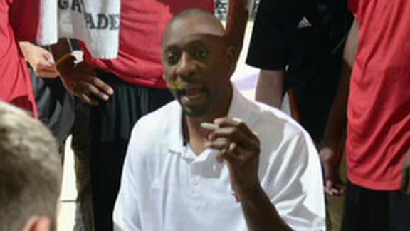 Source: Bulls' Pinckney talks with Grizzlies