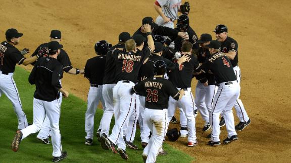 Kubel, D-backs rally past Chapman in 9th