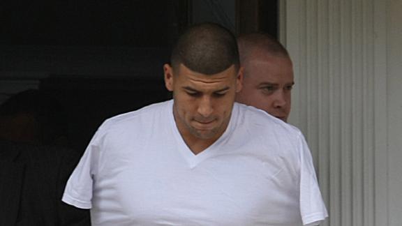 Hernandez faces murder, five gun charges
