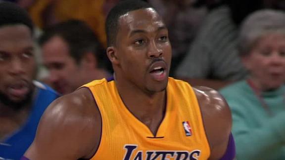 Howard, Hawks meet; Lakers finalize pitch
