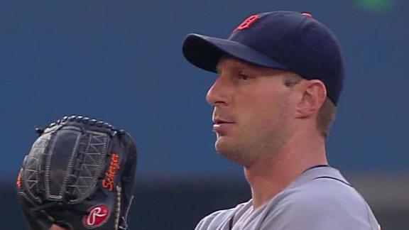 Scherzer 1st pitcher in 27 years to start 13-0