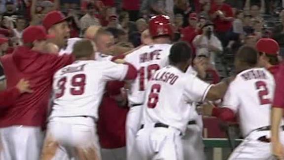 Hamilton's homer in 11th caps Angels' rally