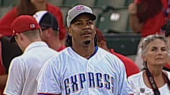 Manny goes 1-for-3, calls return 'awesome'