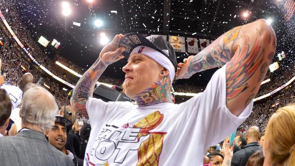 Sources: Birdman to keep flying with Heat