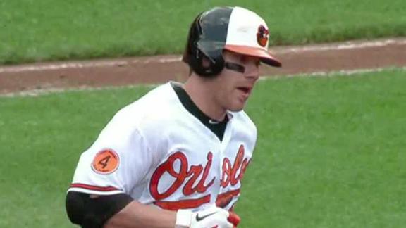 Davis ties record with 37th HR, powers O's