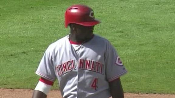 Reds use 4-run third to bring down Braves