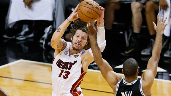 Sources: Miller clears waivers, free to sign