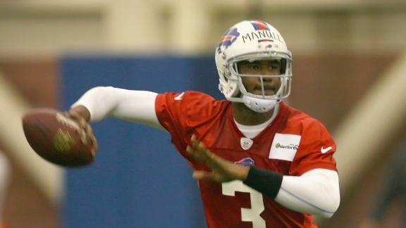 Bills' Manuel, Kolb to split practice snaps at QB