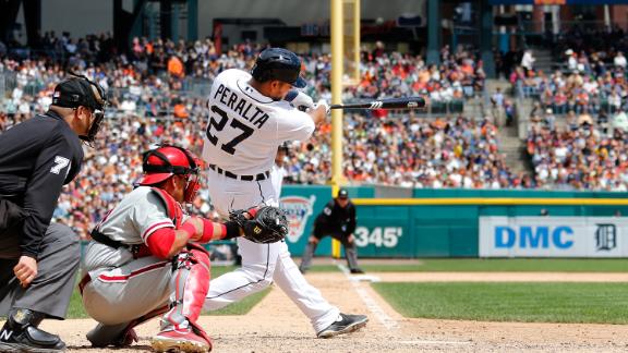 Slam caps eight-run sixth as Tigers rout Phils