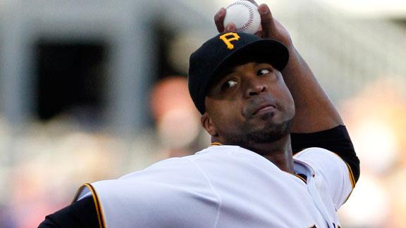 Liriano, Alvarez guide Pirates to rout of Cards