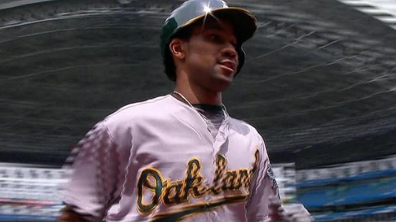 Callaspo keys A's in 9th-inning rally vs. Jays