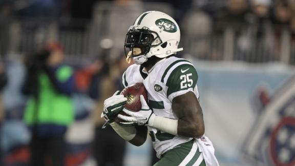 Jets' McKnight carted off, rants on Twitter