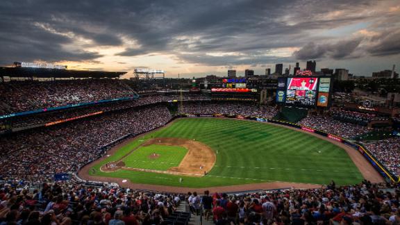 Fan stood alone before fatal Turner Field fall