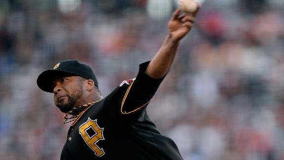 Giants tee off vs. Liriano early, sink Pirates