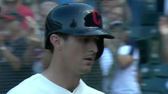 Stubbs, Indians overcome errors, top Twins