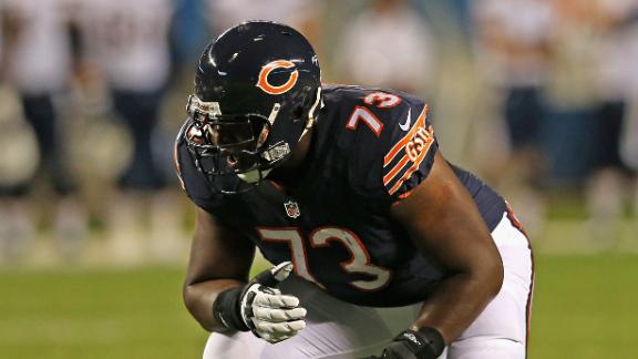 Vikings claim former Bears O-tackle Webb