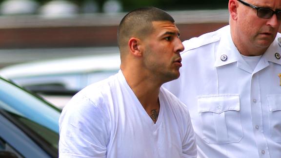 Report: Hernandez at club with '12 victims
